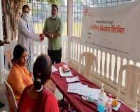 Dr. Pawan Argade welcomed by Dr. Yawalkar (MO,UPHC Futala)